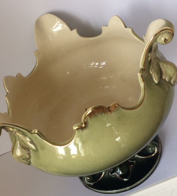 Large gardener Gustave de Bruyn