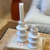 Pearly white candle holder