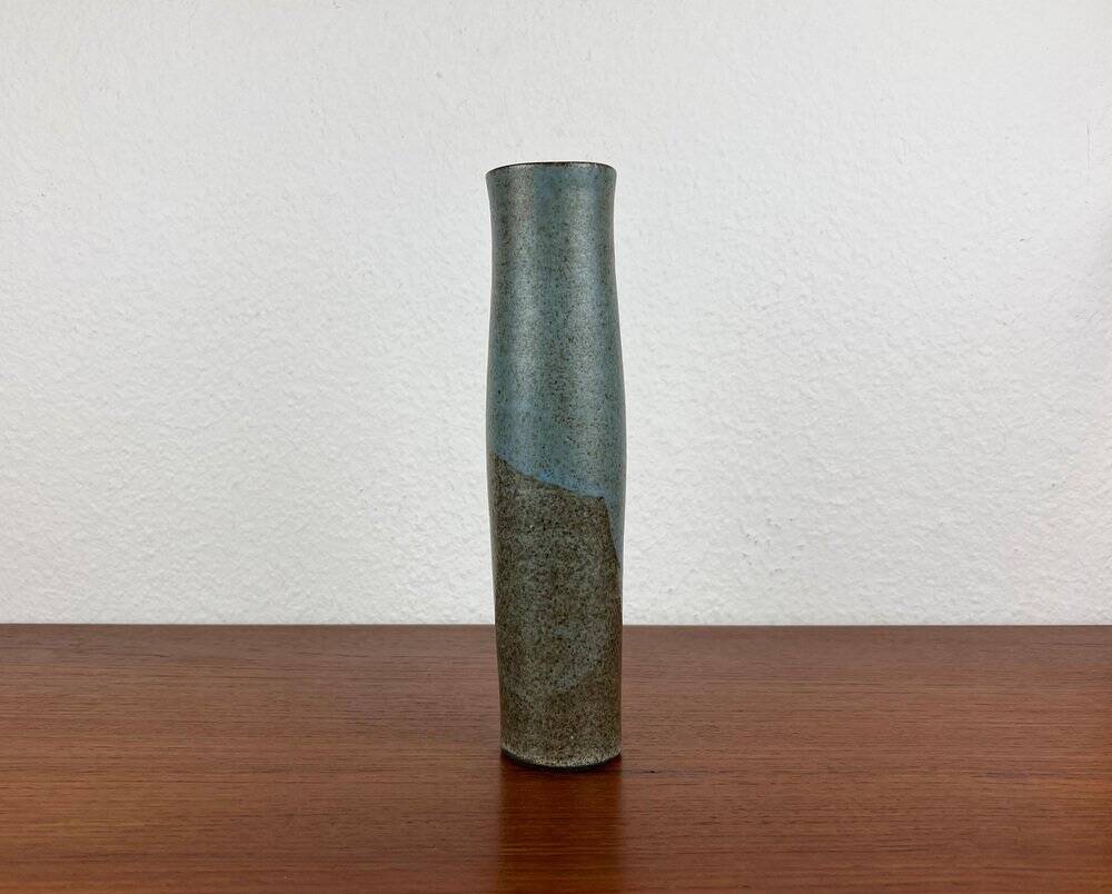 Mid-century German studio pottery vase by Janne Reckert-Cordua, 1960s.