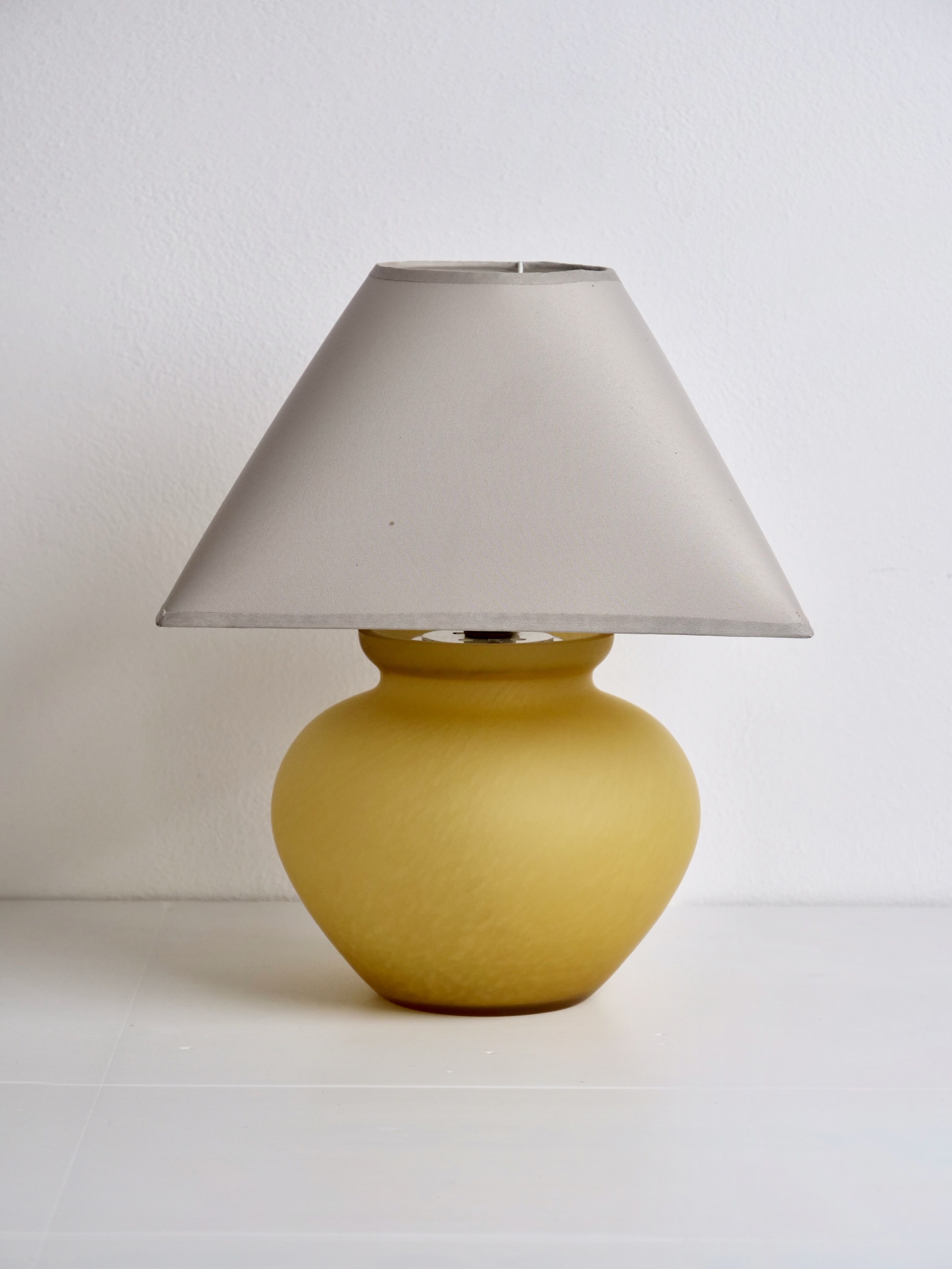 Melarti yellow sandblasted opaline lamp