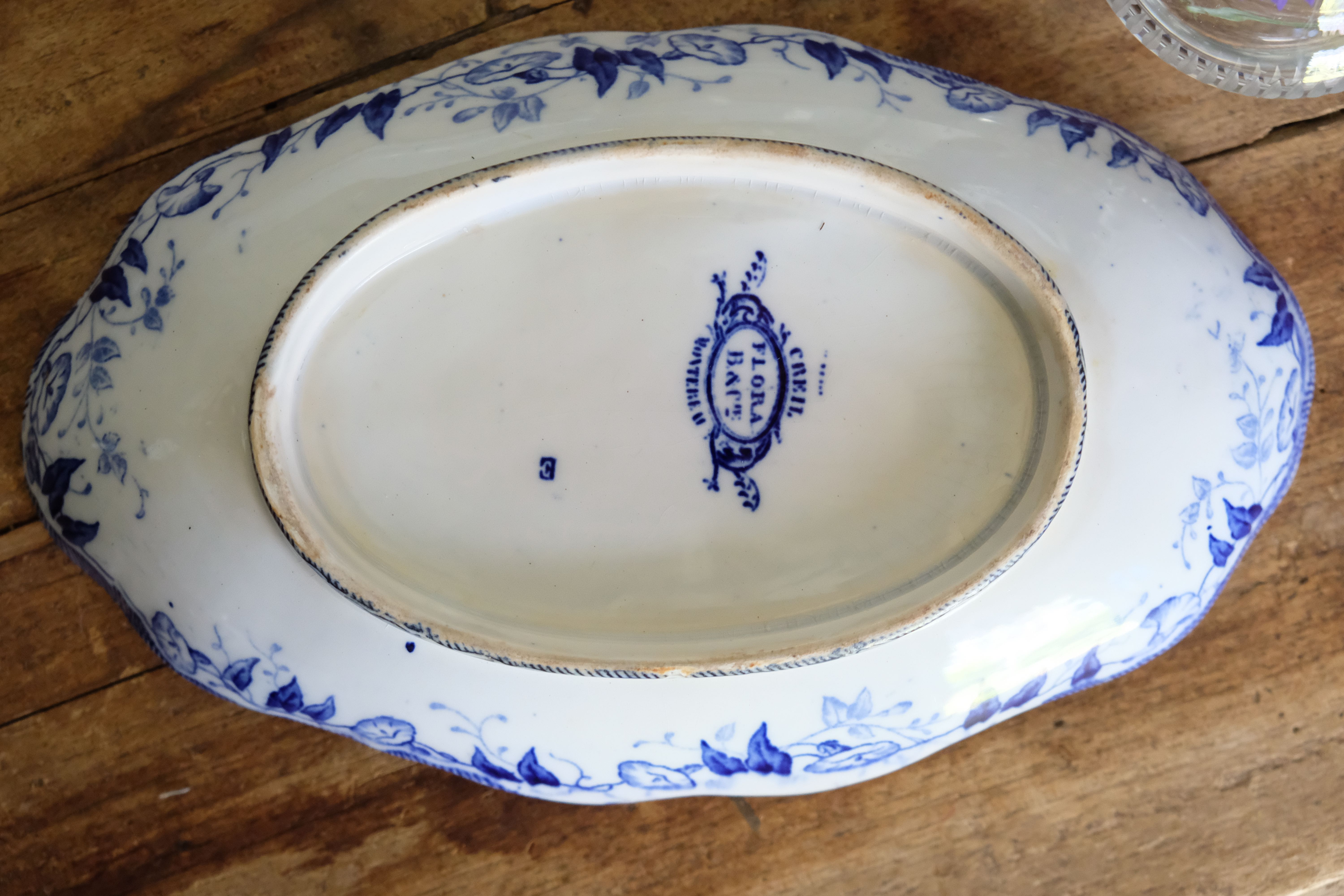 Ravier in porcelain, Ironstone, model Flora, Creil & Montereau XIXth
