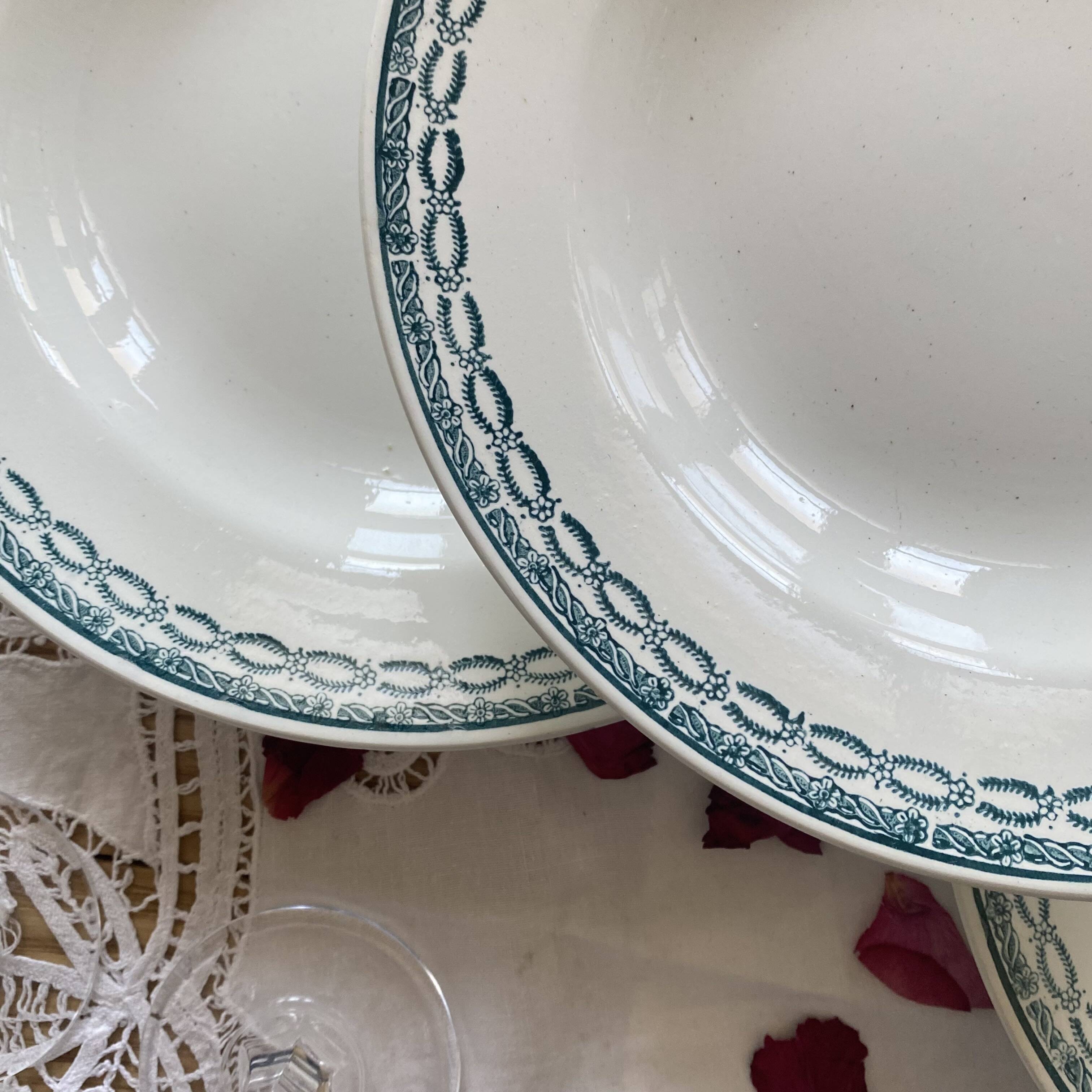 6 deep plates Saint Amand