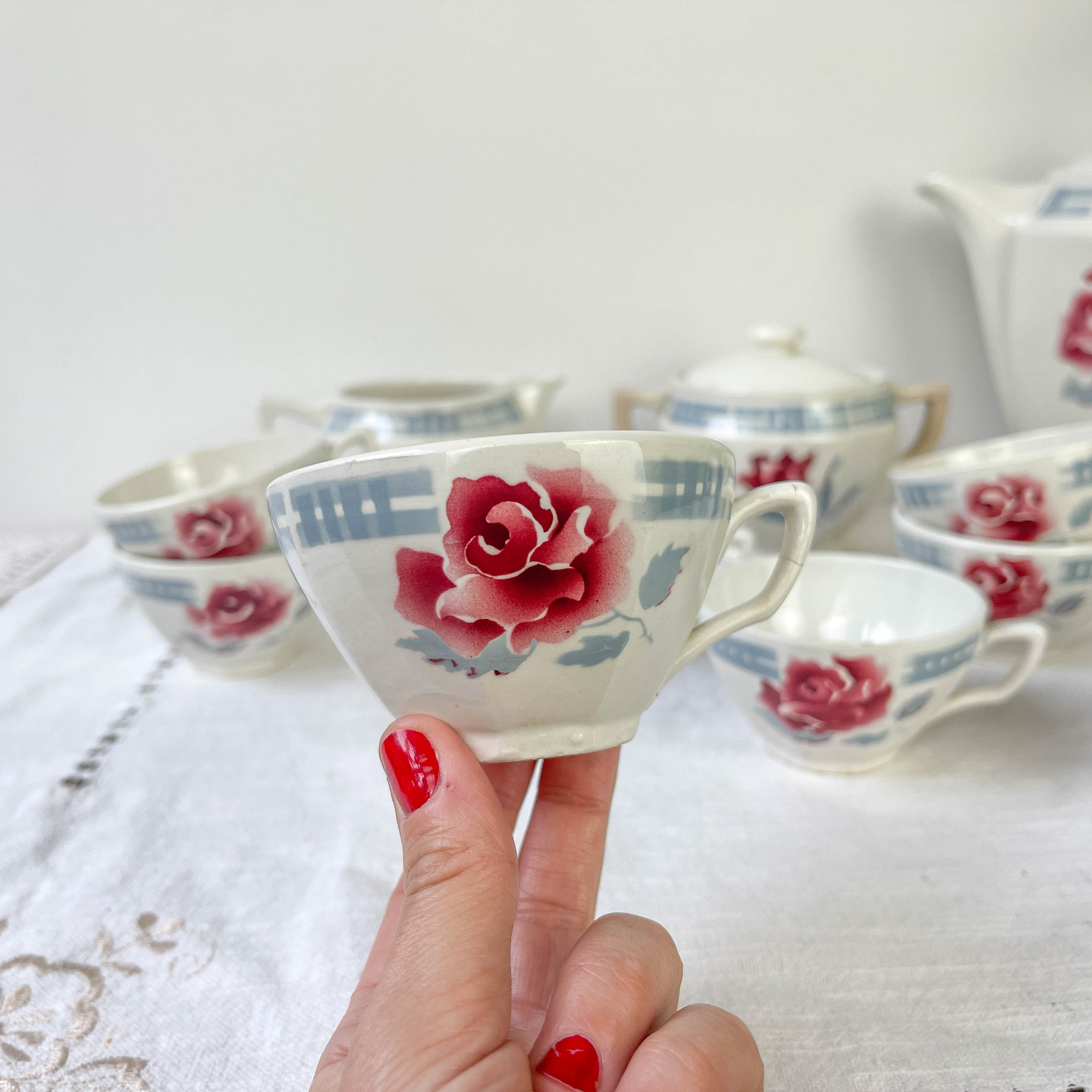 Vintage tea set in Sarreguemines flowered earthenware, "Troyes" model