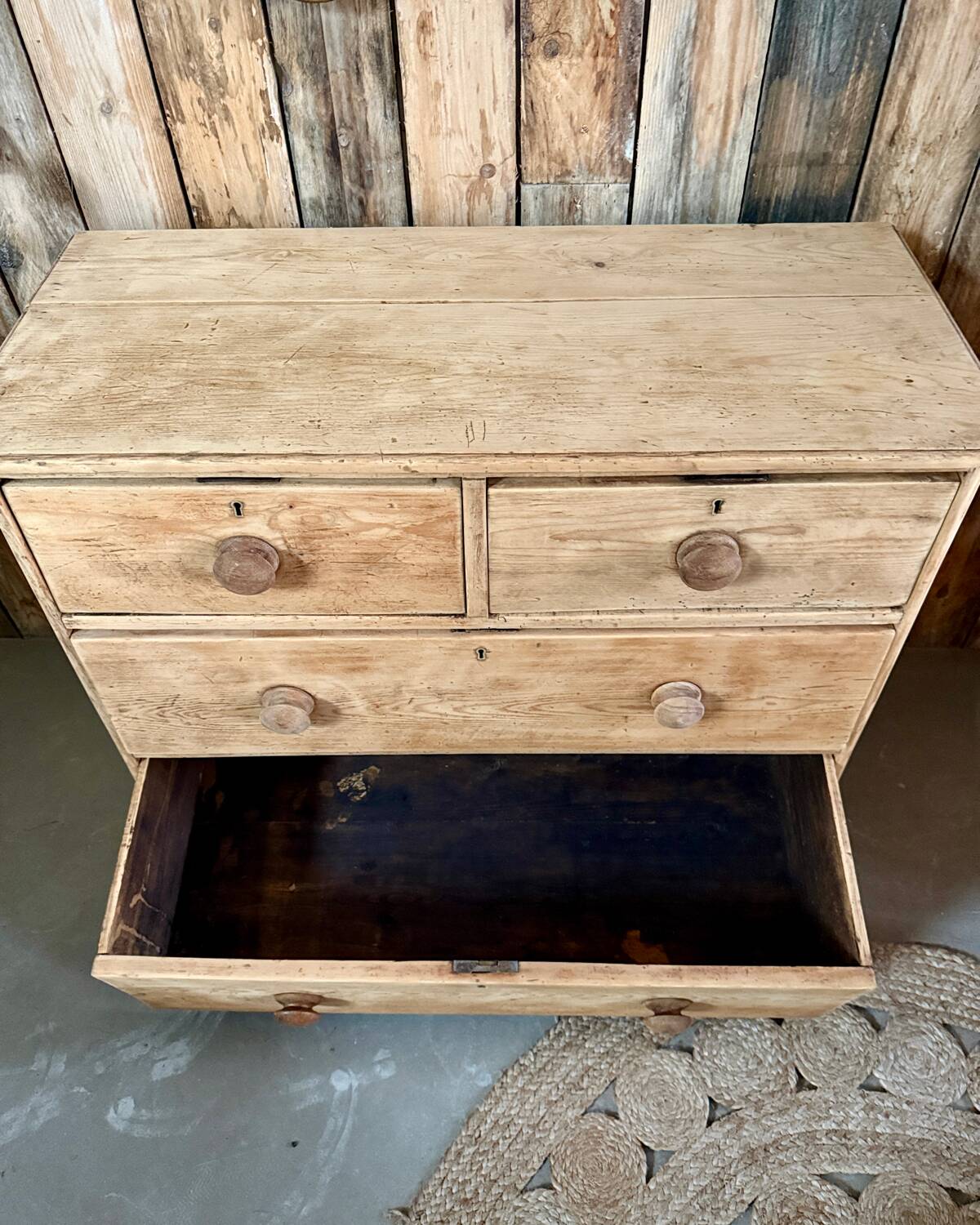 Antique English chest of drawers (renovated)