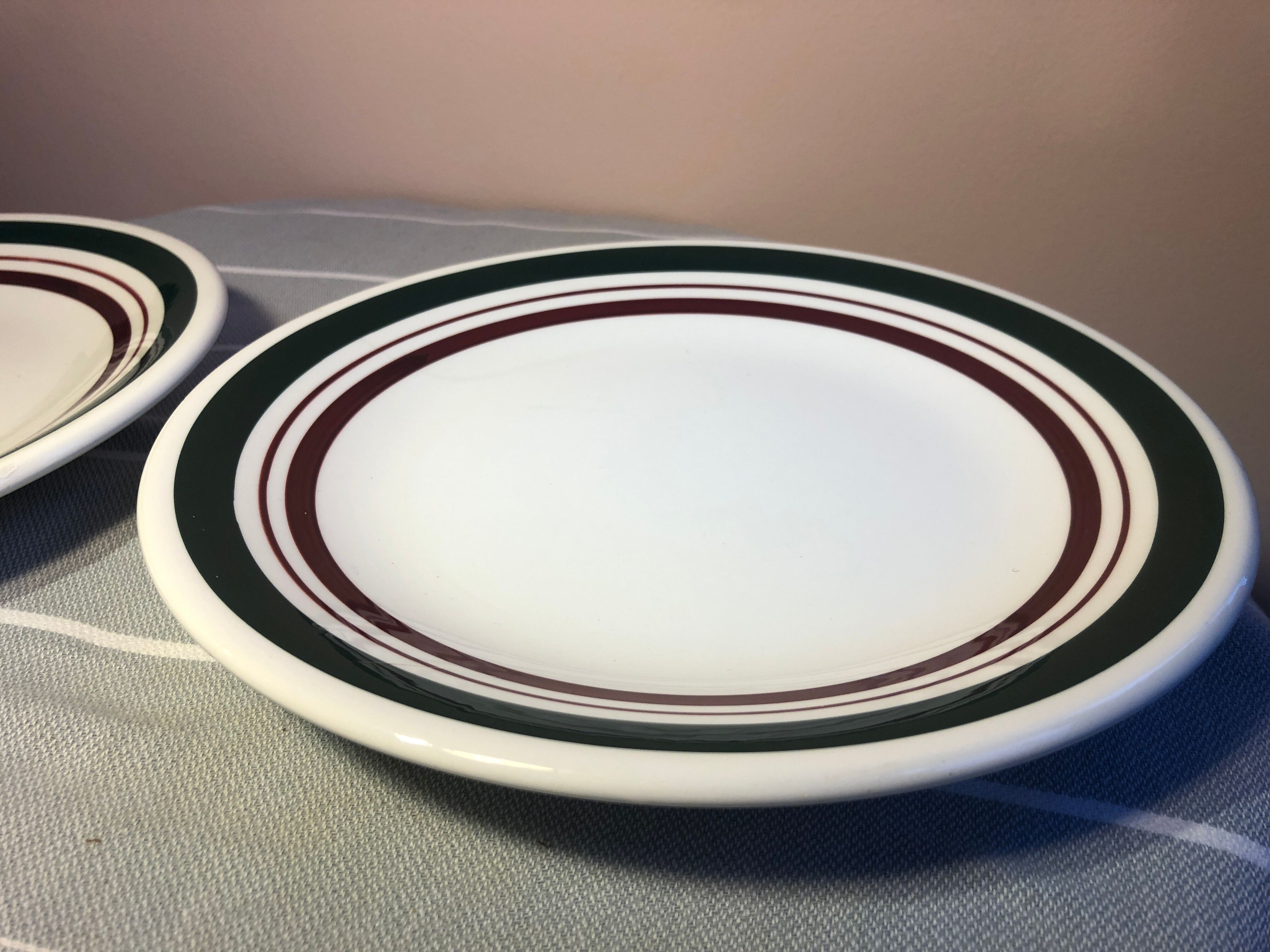 Hollow porcelain plates style Basque stripes burgundy and green