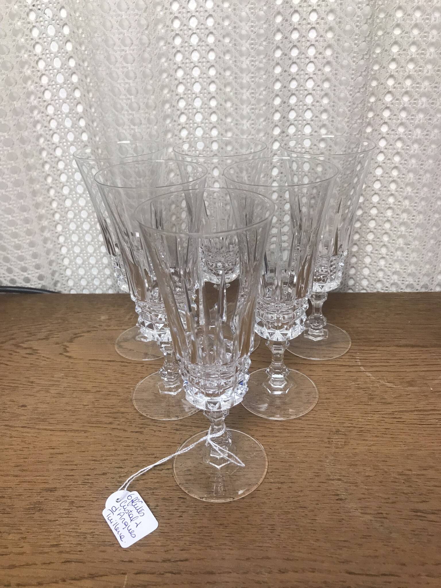 Arques crystal champagne flutes, Tuileries model