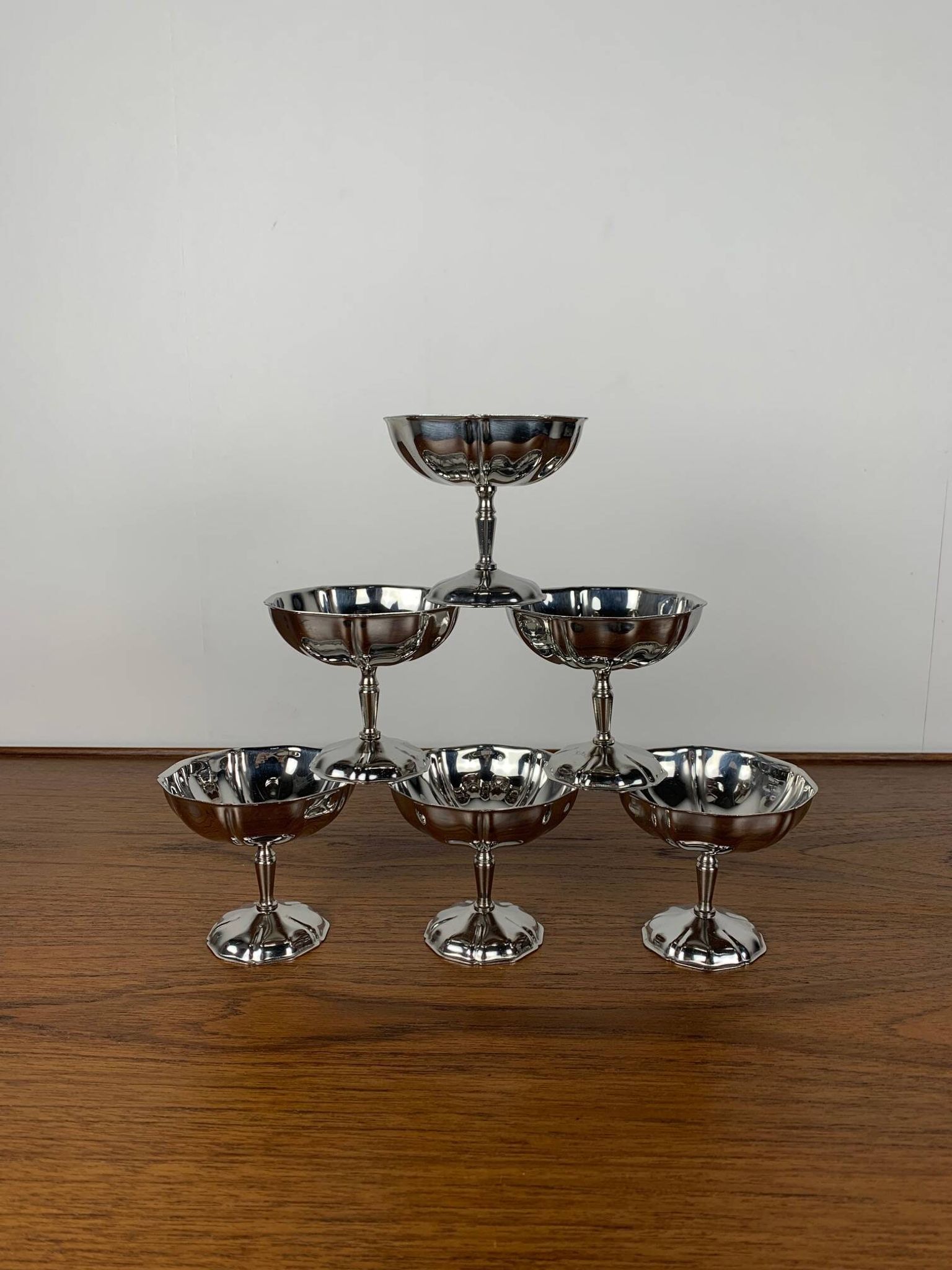 Lot de 6 coupes à glace / dessert en inox, forme de "fleur"