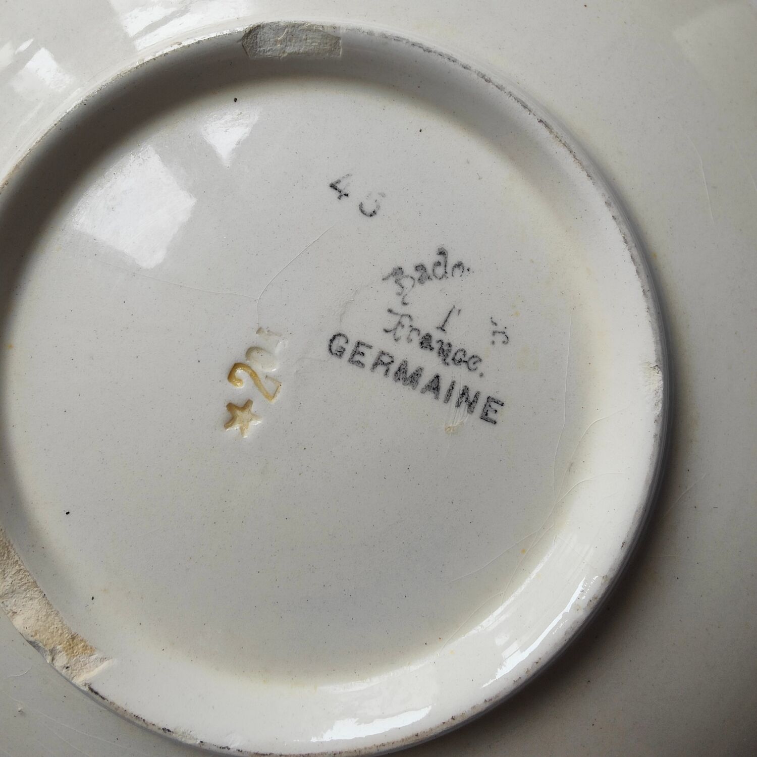 Badonviller round dish