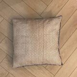 Cushion / indie pattern / 100% silk / 50x50cm. Front and back: 2 patterns.