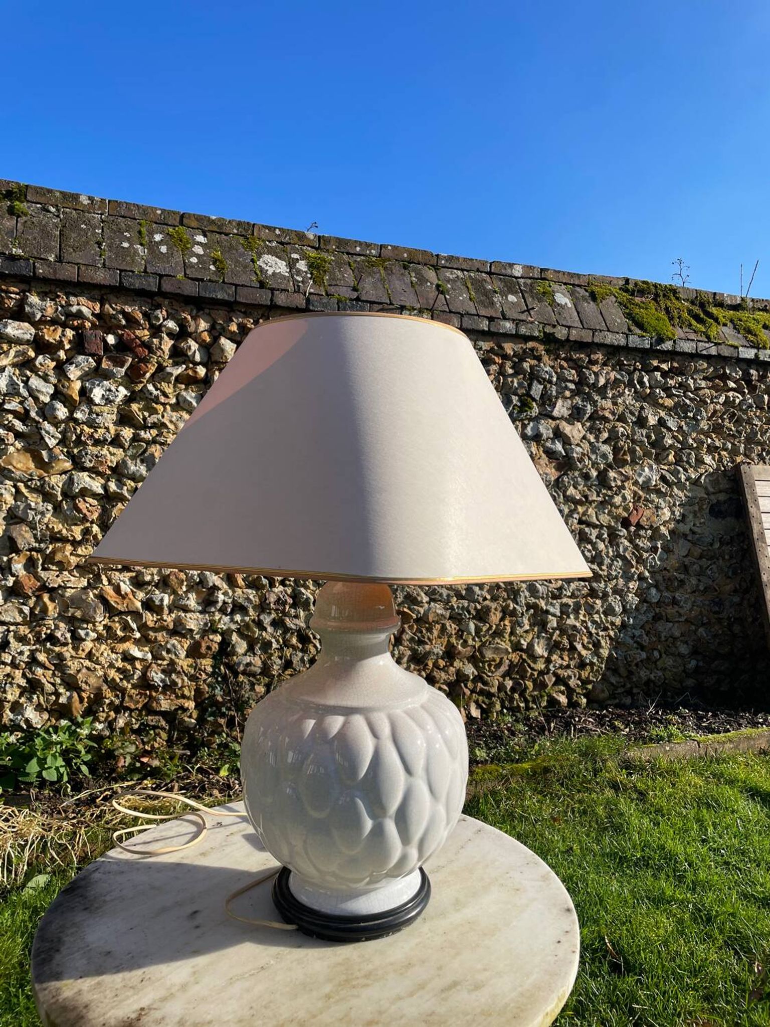 Lampe en céramique blanche craquelée vintage 1970