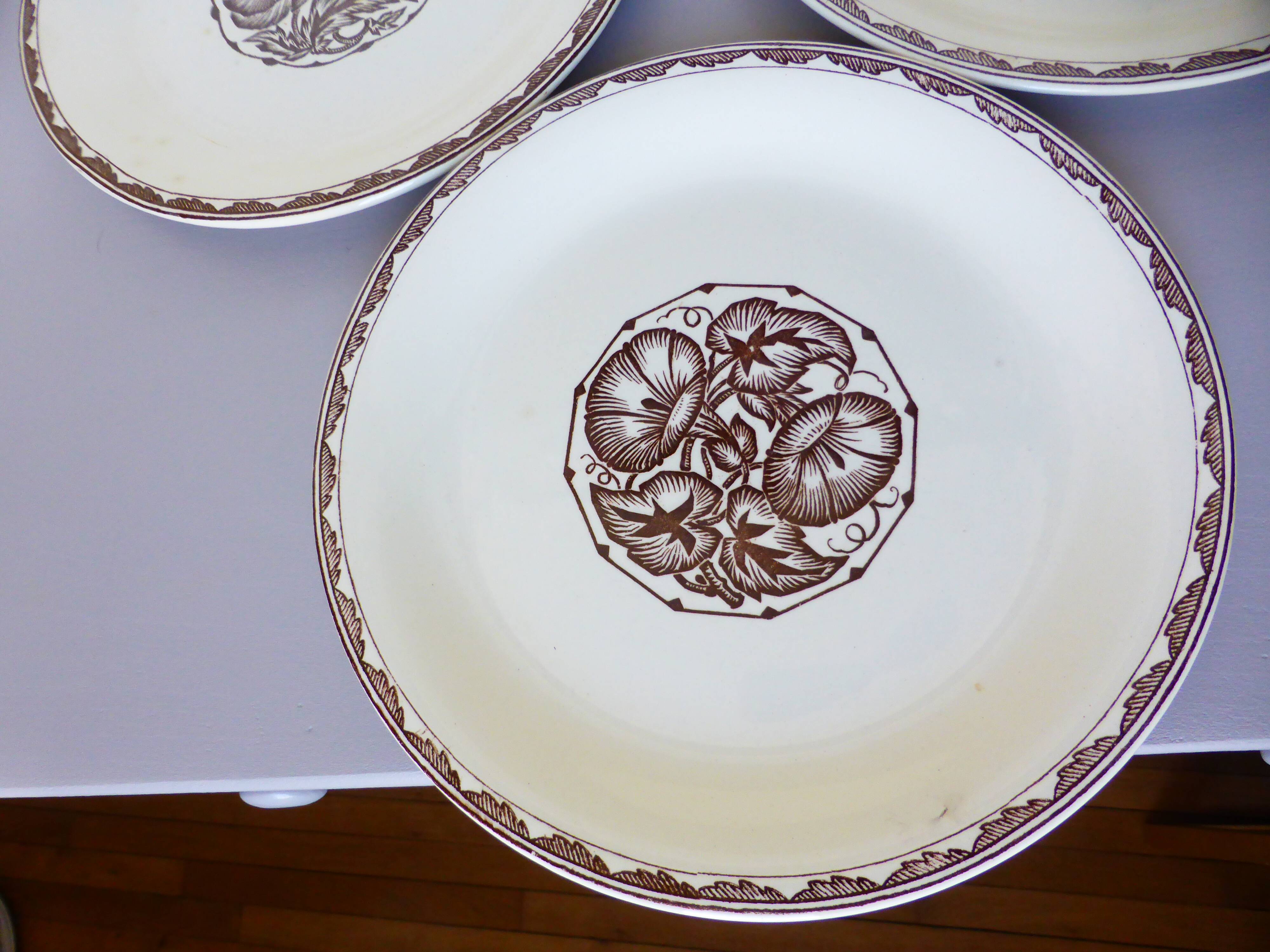 3 Sarreguemines flat plates, Argonne pattern 210734