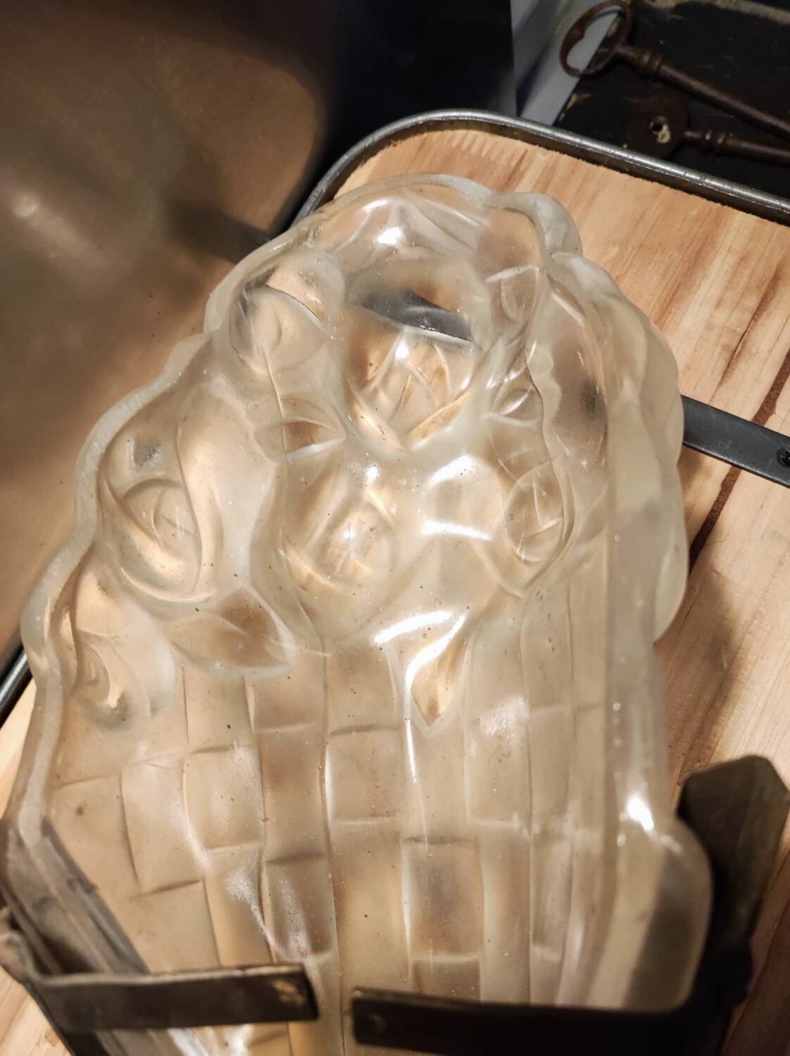 Art Deco wall light by Degué