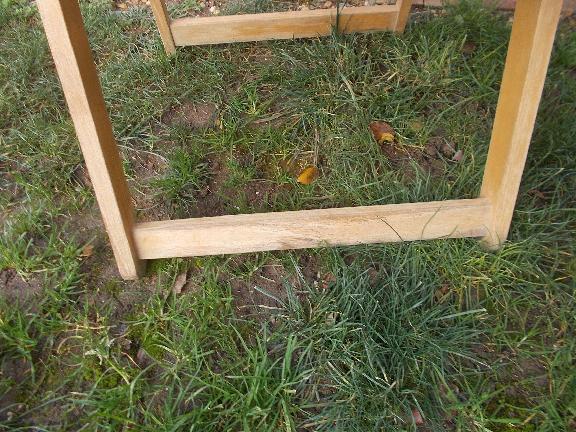 Wooden folding chair