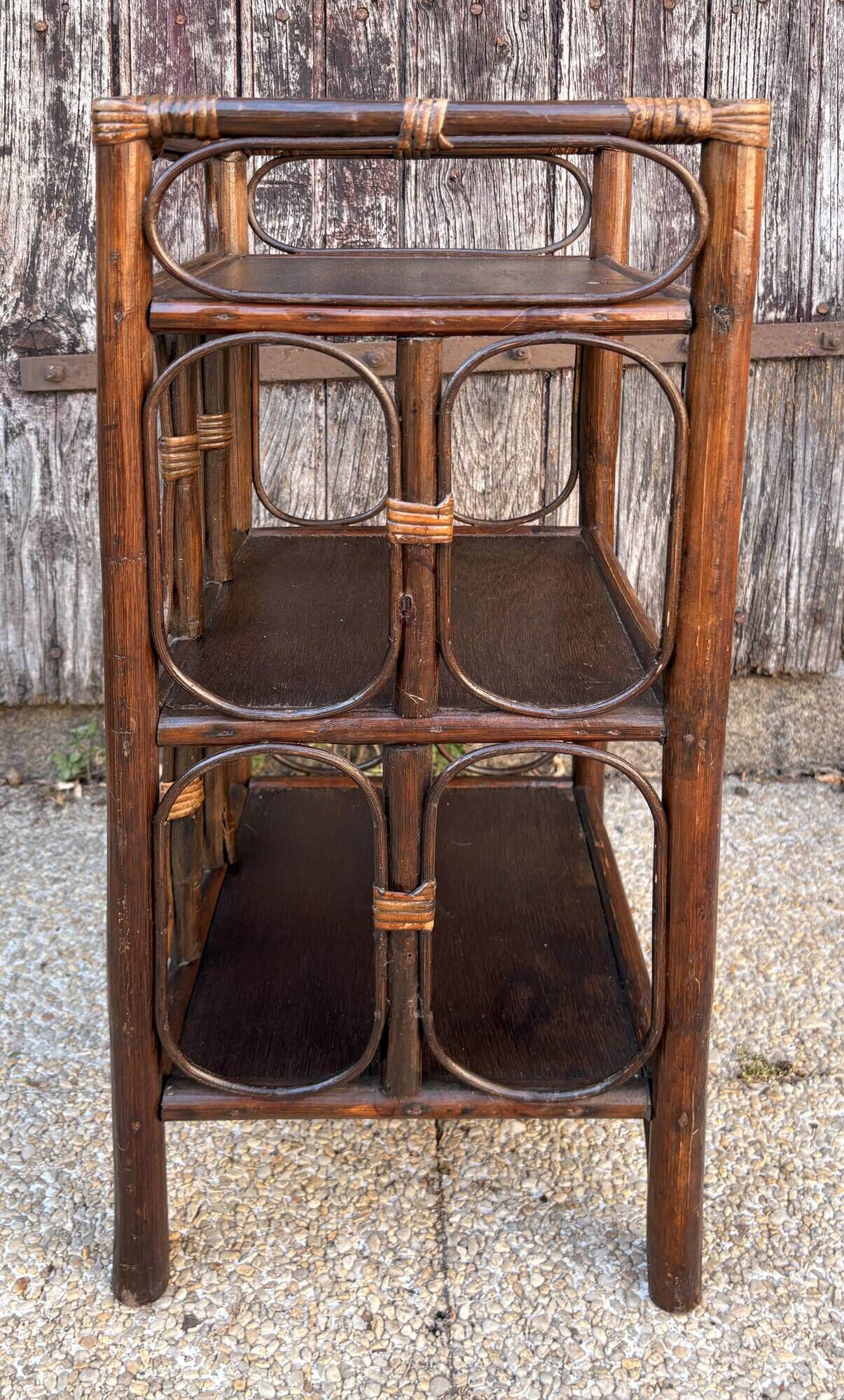 Small vintage shelf in rattan and wood — exotic bohemian, 60s 70s