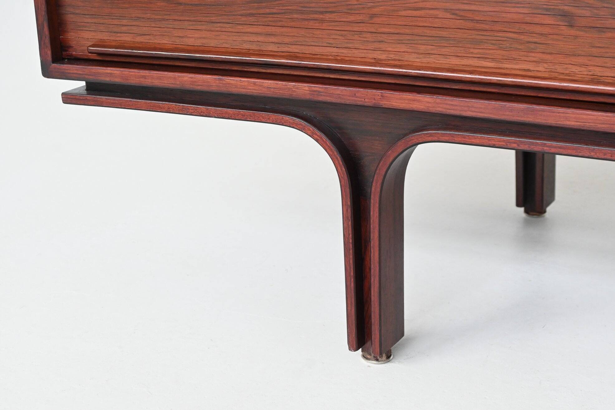 Meuble Gianfranco Frattini modèle 504 en palissandre Bernini Italie 1960