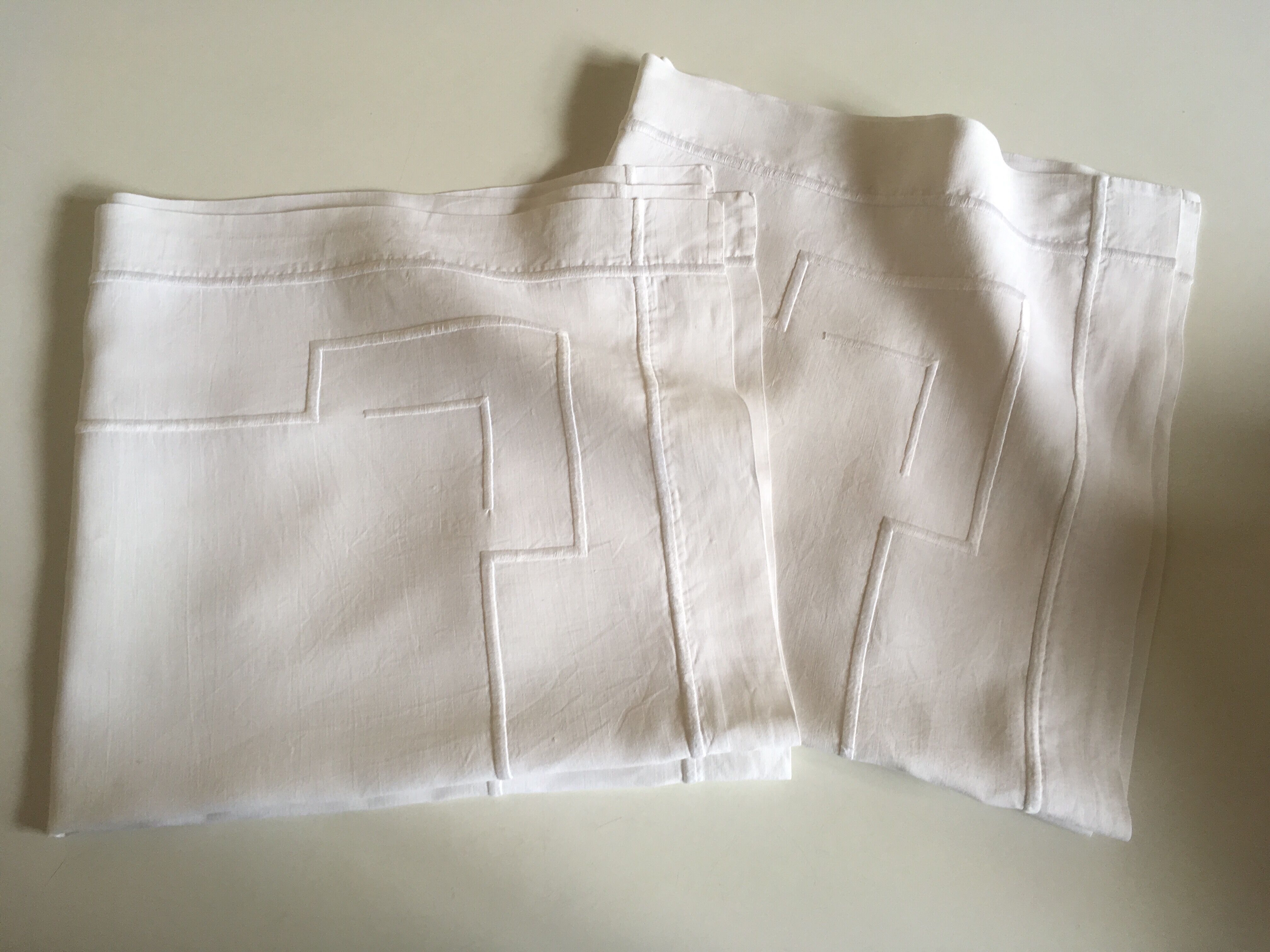 Pair of pillowcases old modernist in linen thread embroidered