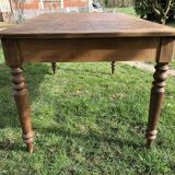 Farm table