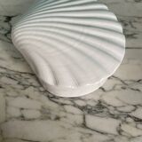 Heinrich white porcelain shell box