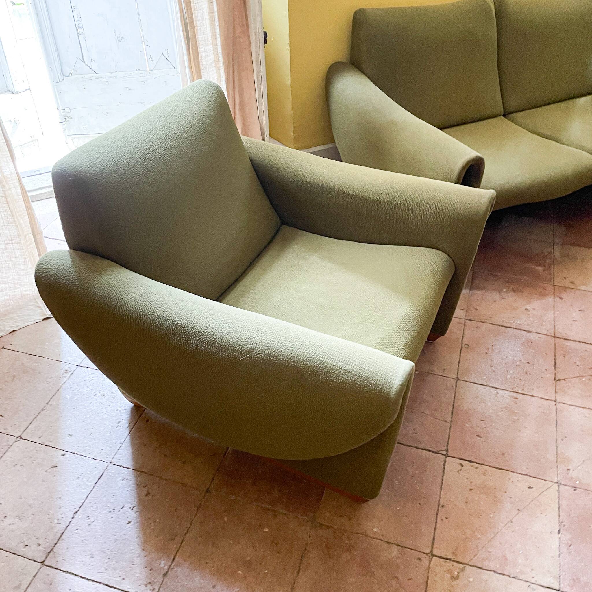 Set of a sofa and 2 armchairs