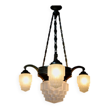 Art Deco lustre in brass and frosted pressed glass from the 1930s.