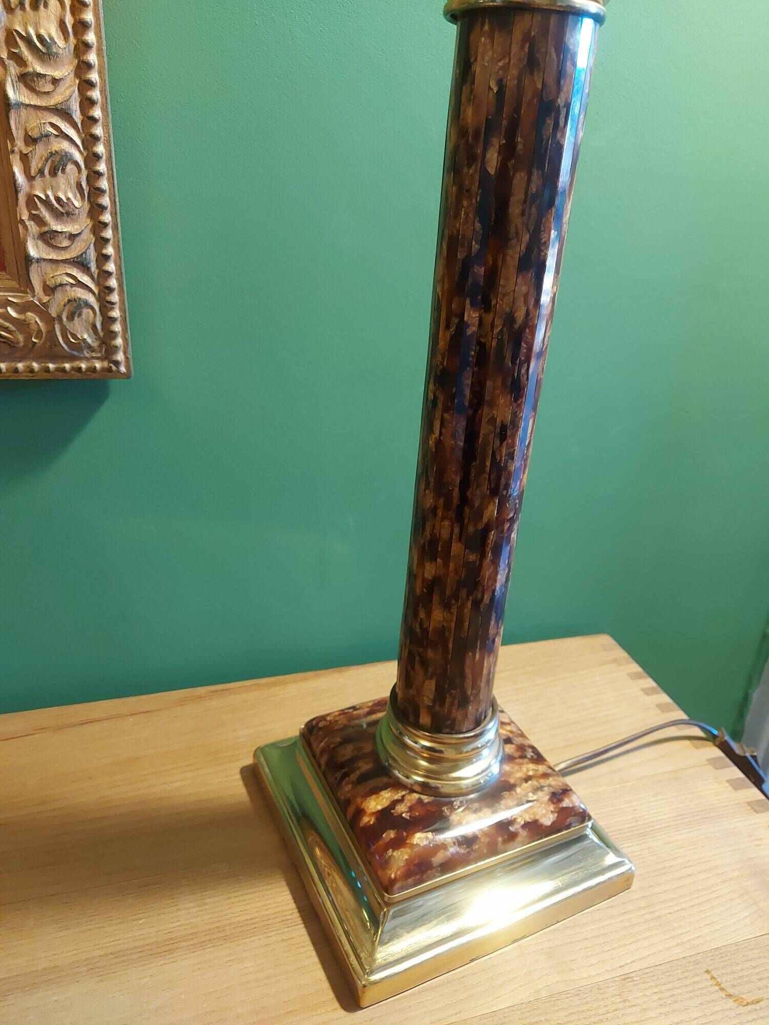 Lamp foot column tortoiseshell way of the house Le Dauphin