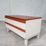 Commode basse de la fin du milieu du siècle par Uniflex