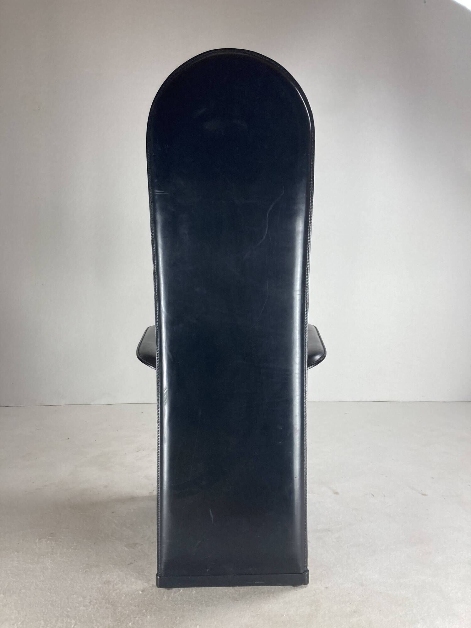 Post modern Memphis high back black leather stitched organic dining chairs, set of 6. Italy, 1980s