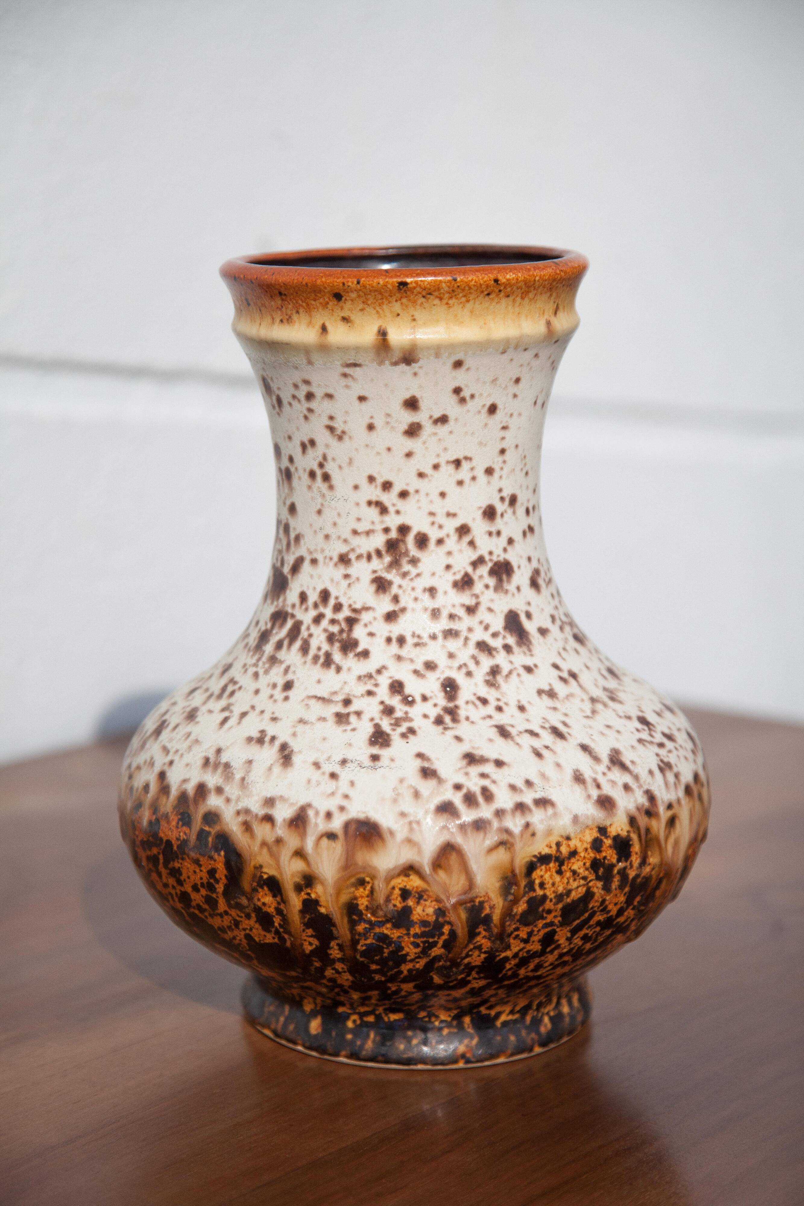 Ceramic vase 528-26 Uebelacker u-keramik, west germany