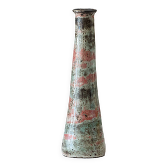 Vase artisanal en poterie ancienne