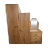 Asymmetrical wardrobe