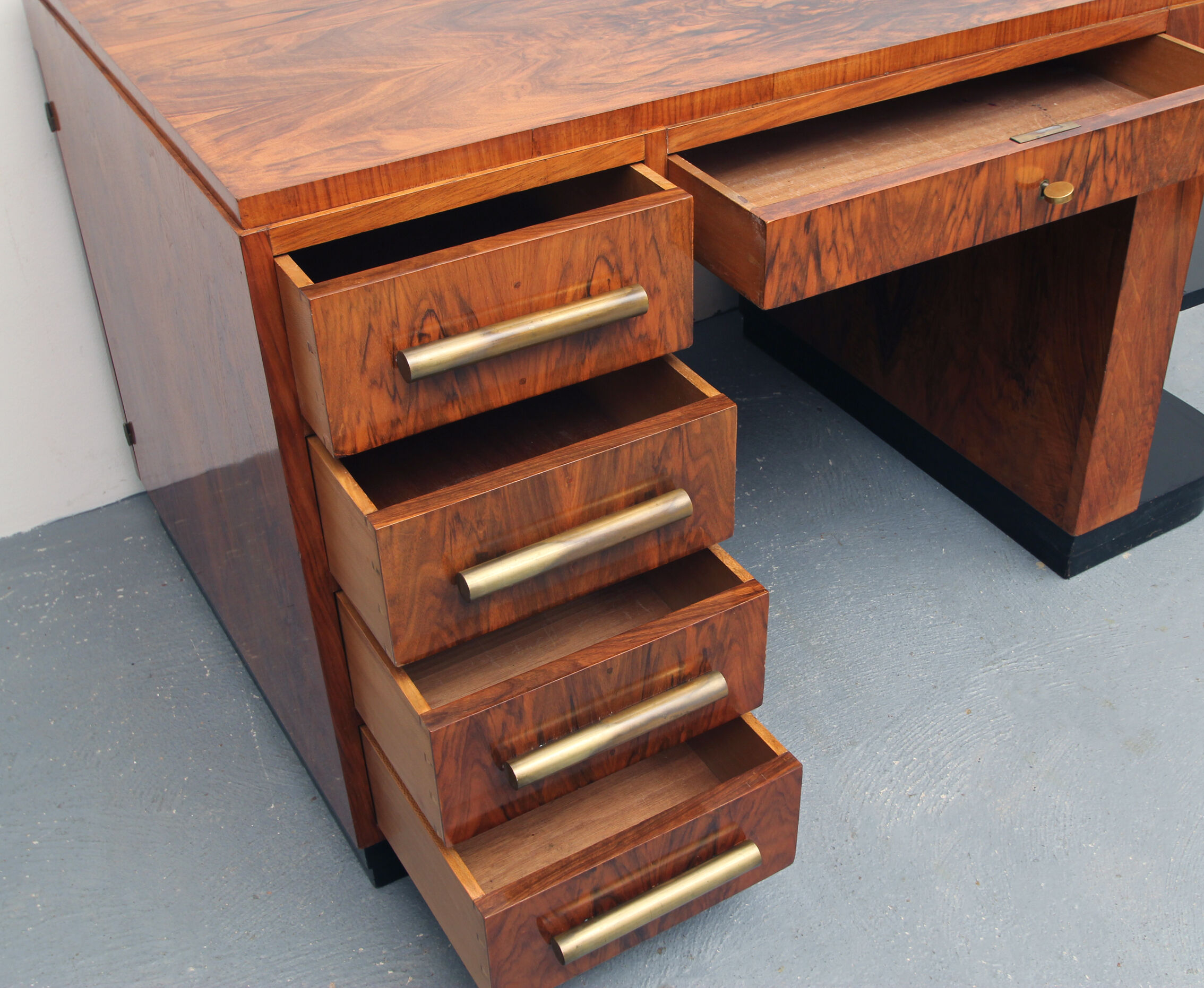 1930s Art Deco Desk caucasian walnut