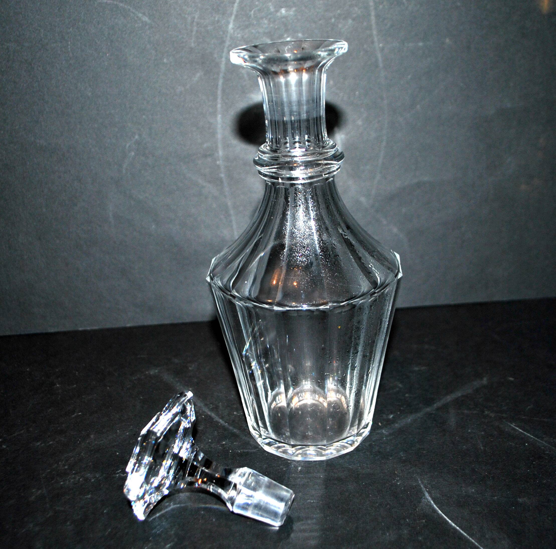BACCARAT Antique liqueur carafe in cut crystal with flat ribs 1840