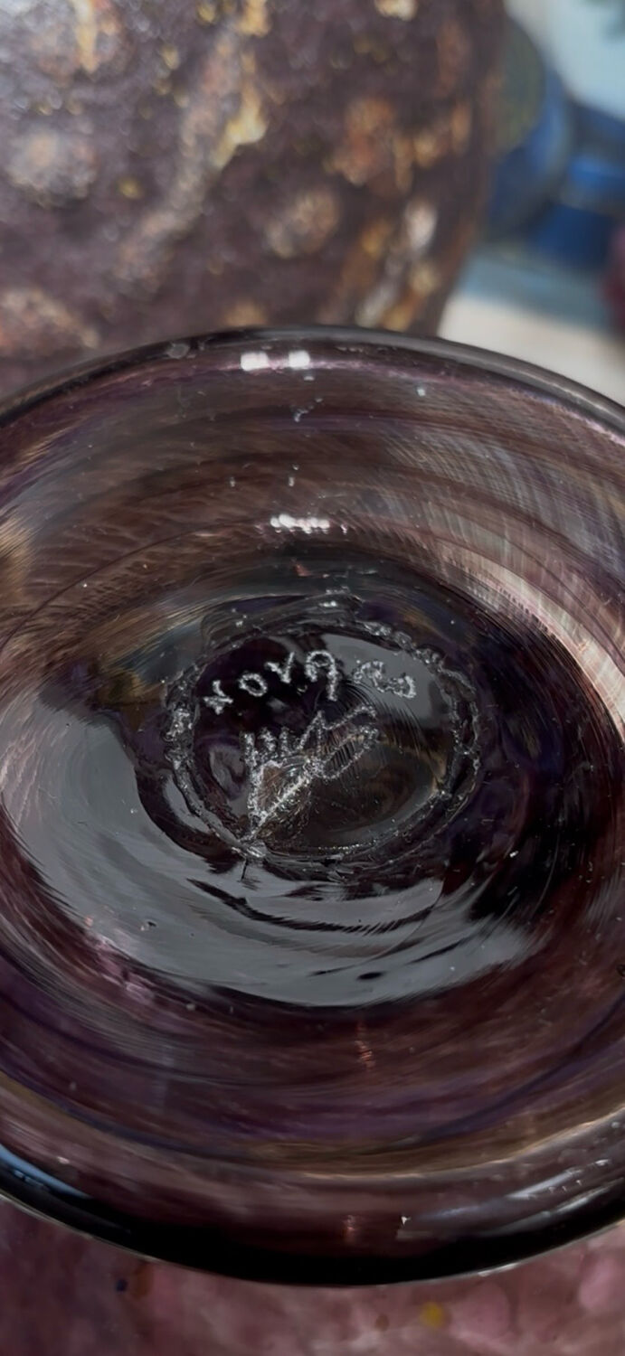 Blown glass round vase, signed Jean-Claude Novaro.