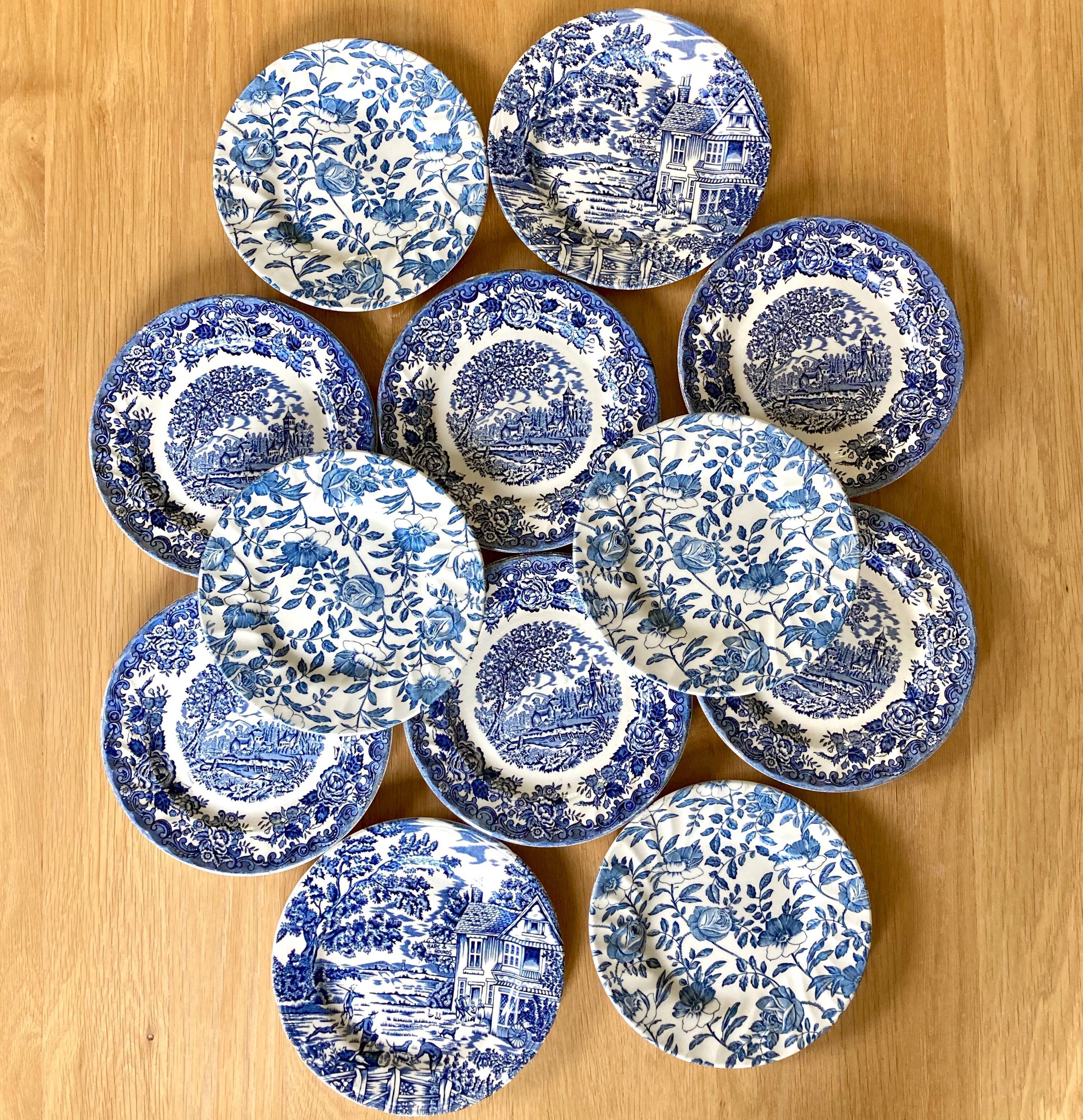 Lot de 12 assiettes à dessert vintage