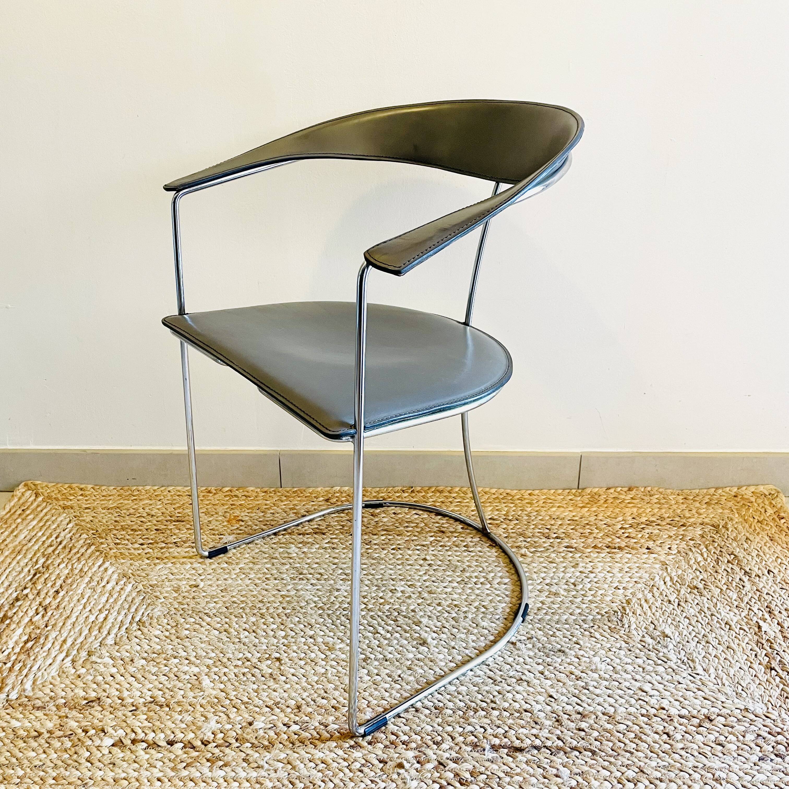 ARRBEN Ursula Vintage Design Armchair - Leather and Chrome - 1980s