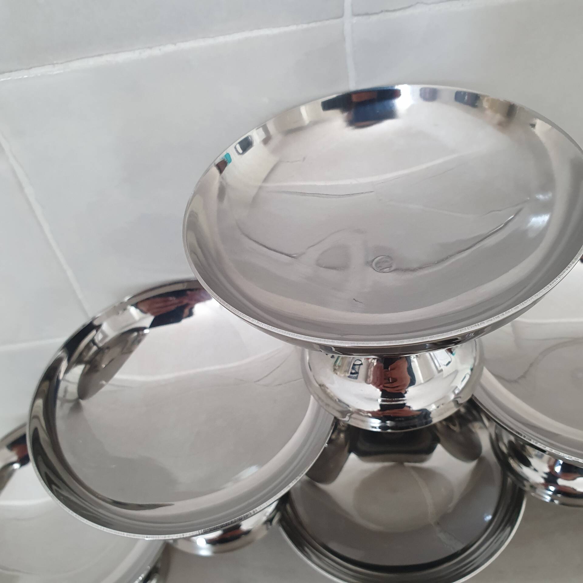 Dessert / ice cream bowls in stainless steel, Guy Degrenne style.