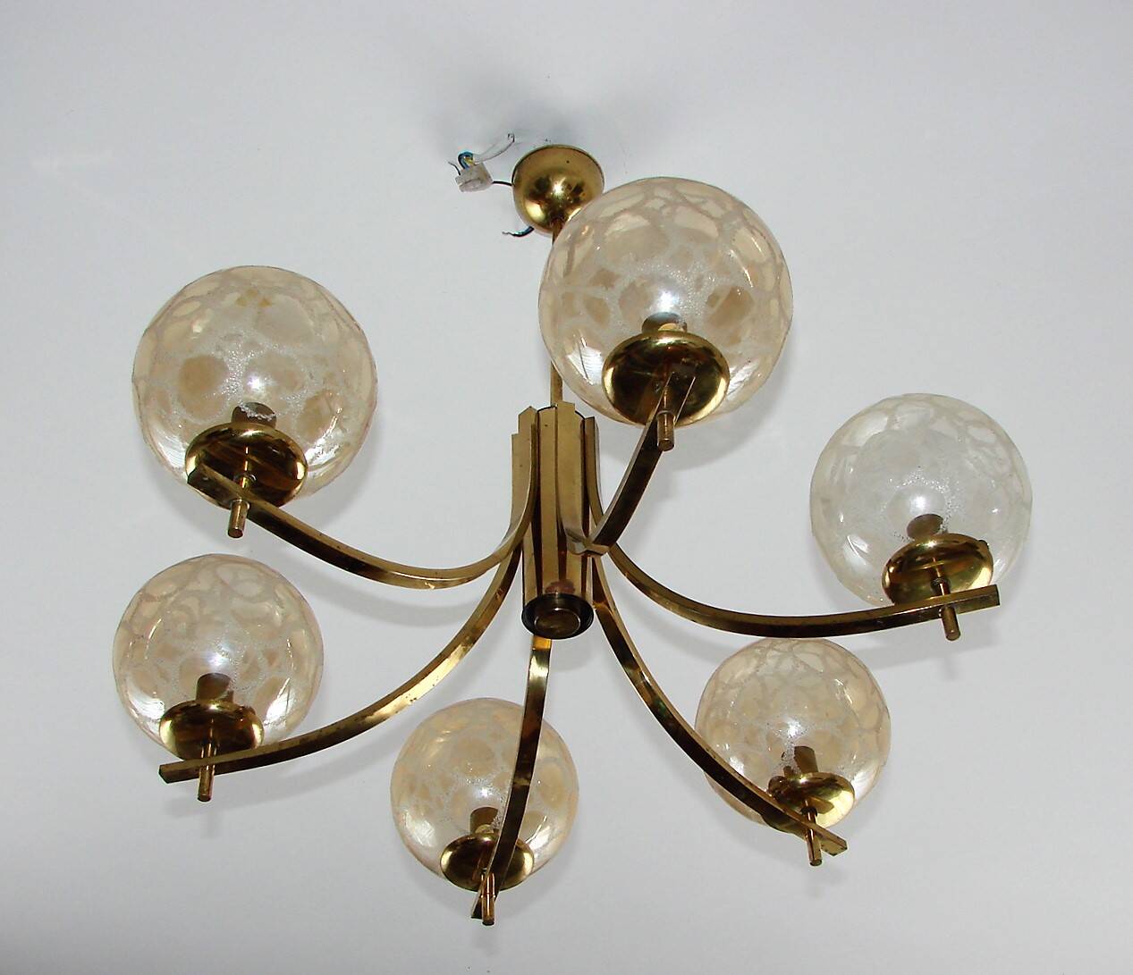 1970s vintage chandelier | Brass, aluminium and glass | 6x E14