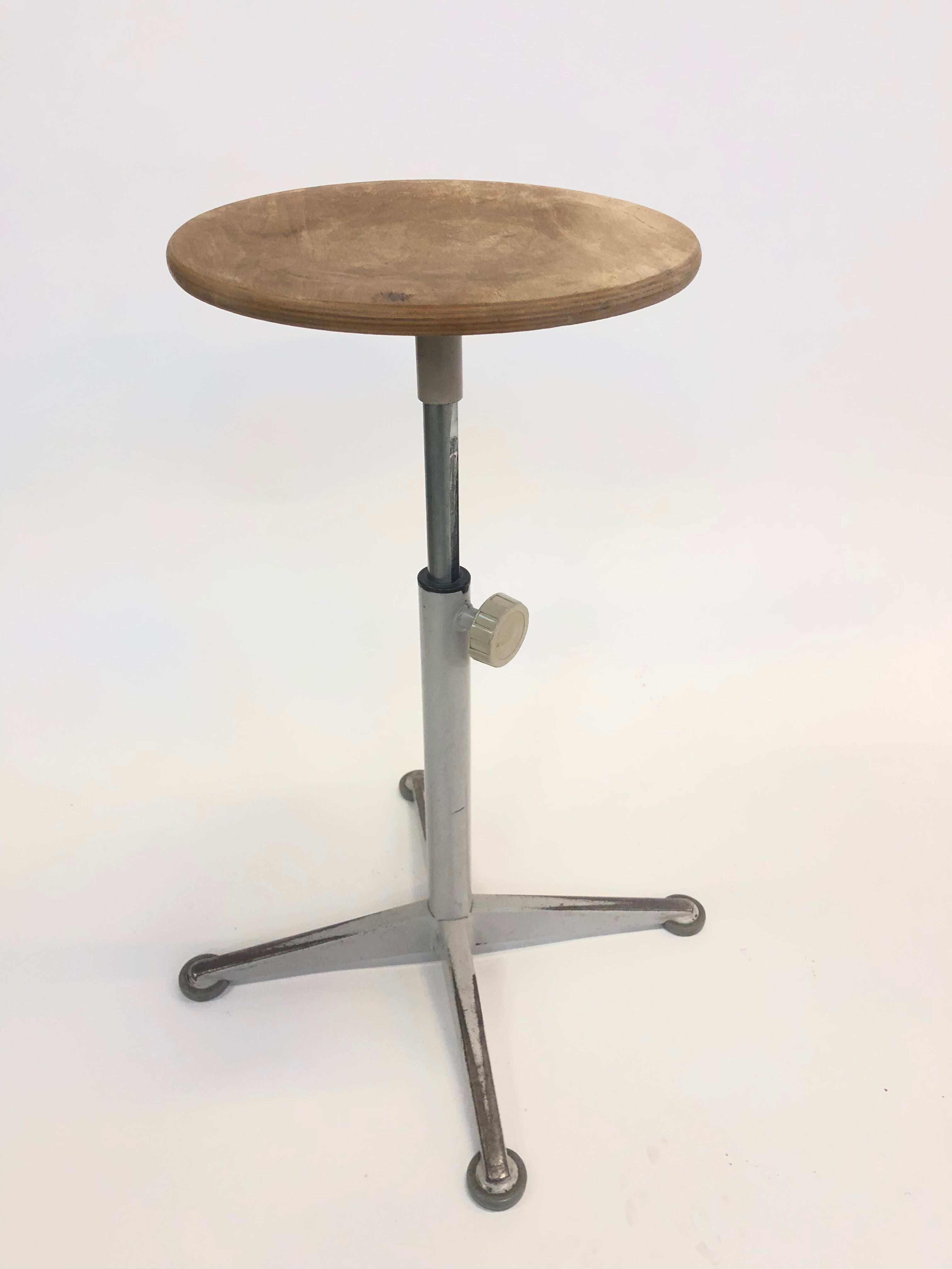 Stool by Friso Kramer Ahrend de Cirkel