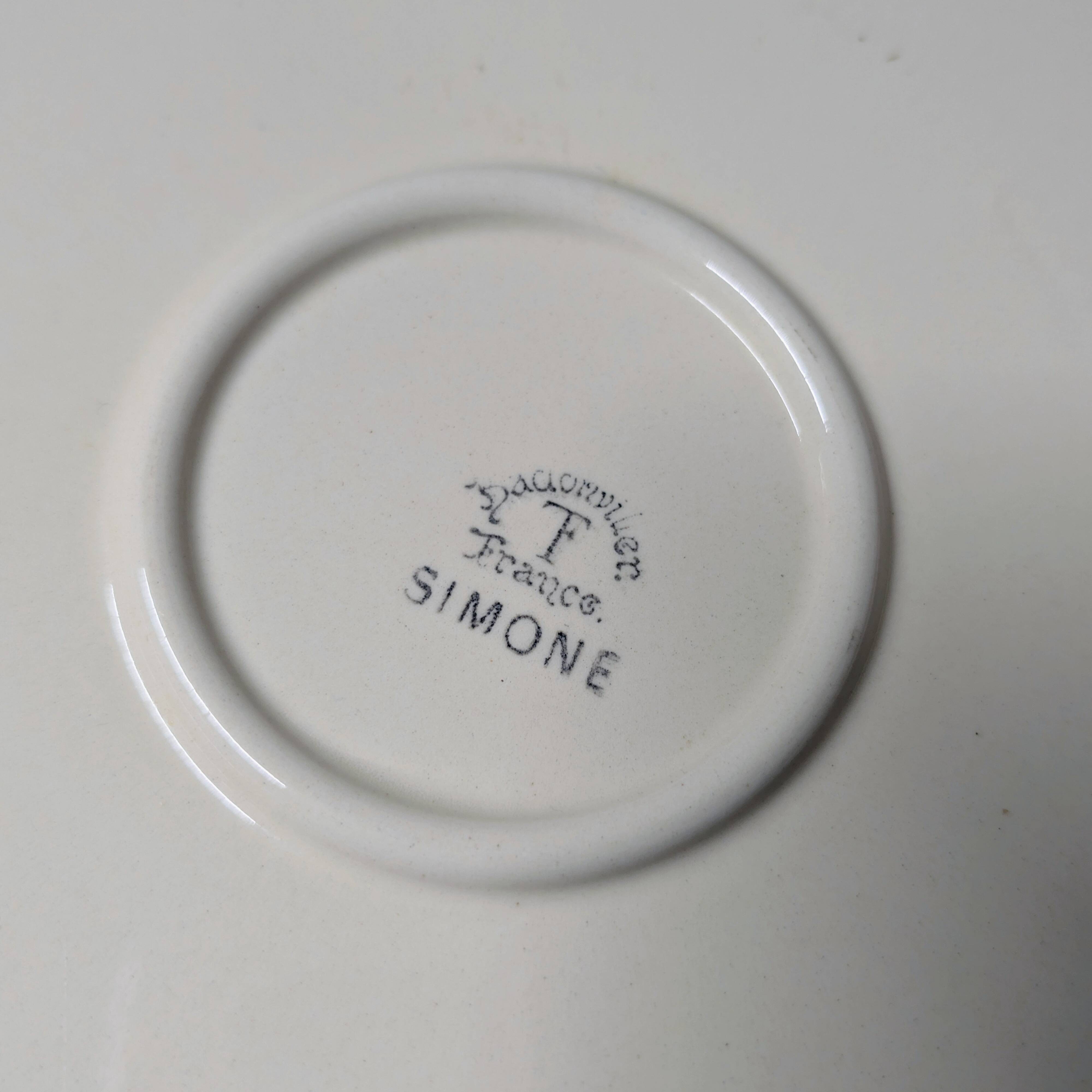 Dish by simone badonviller