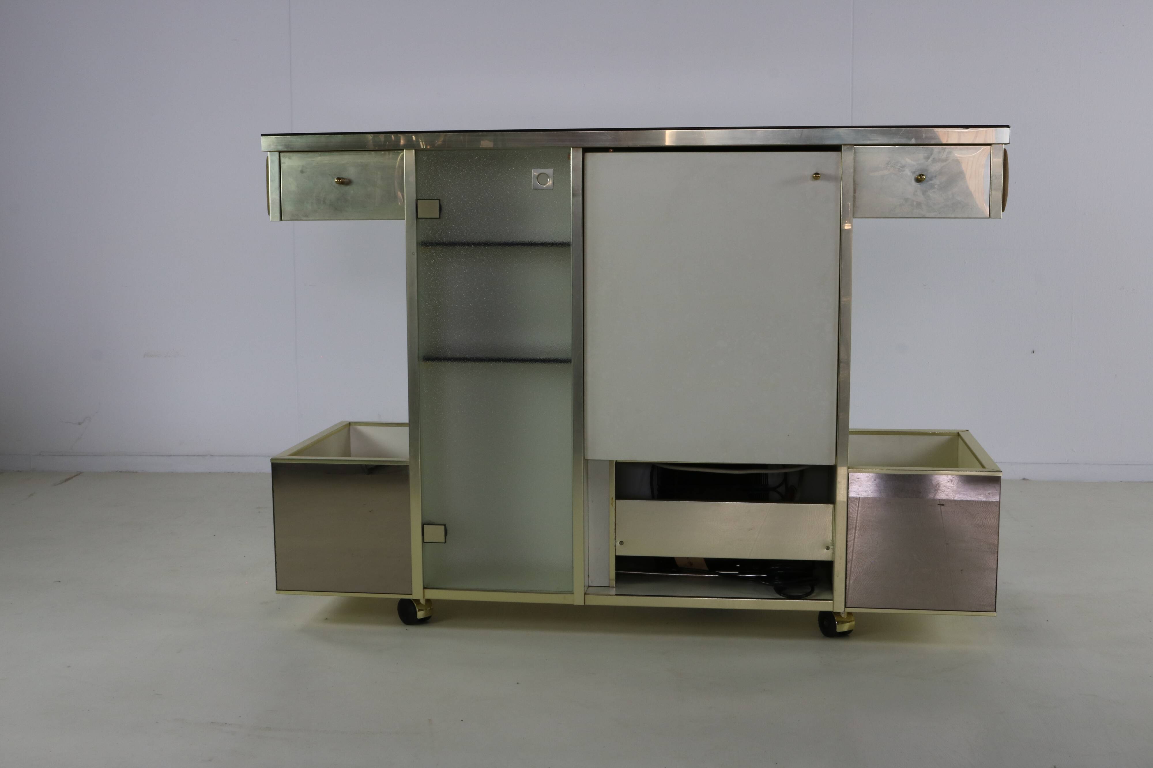 Seventies design bar cabinet by Harvey Guzzini for Stilglass Donati