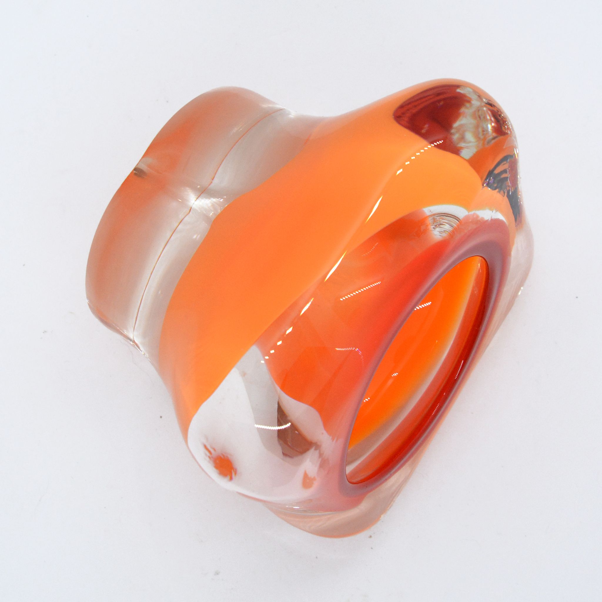 Organic ashtray bowl designed by Karel Wünsch, Czechoslovakia of the 1960s