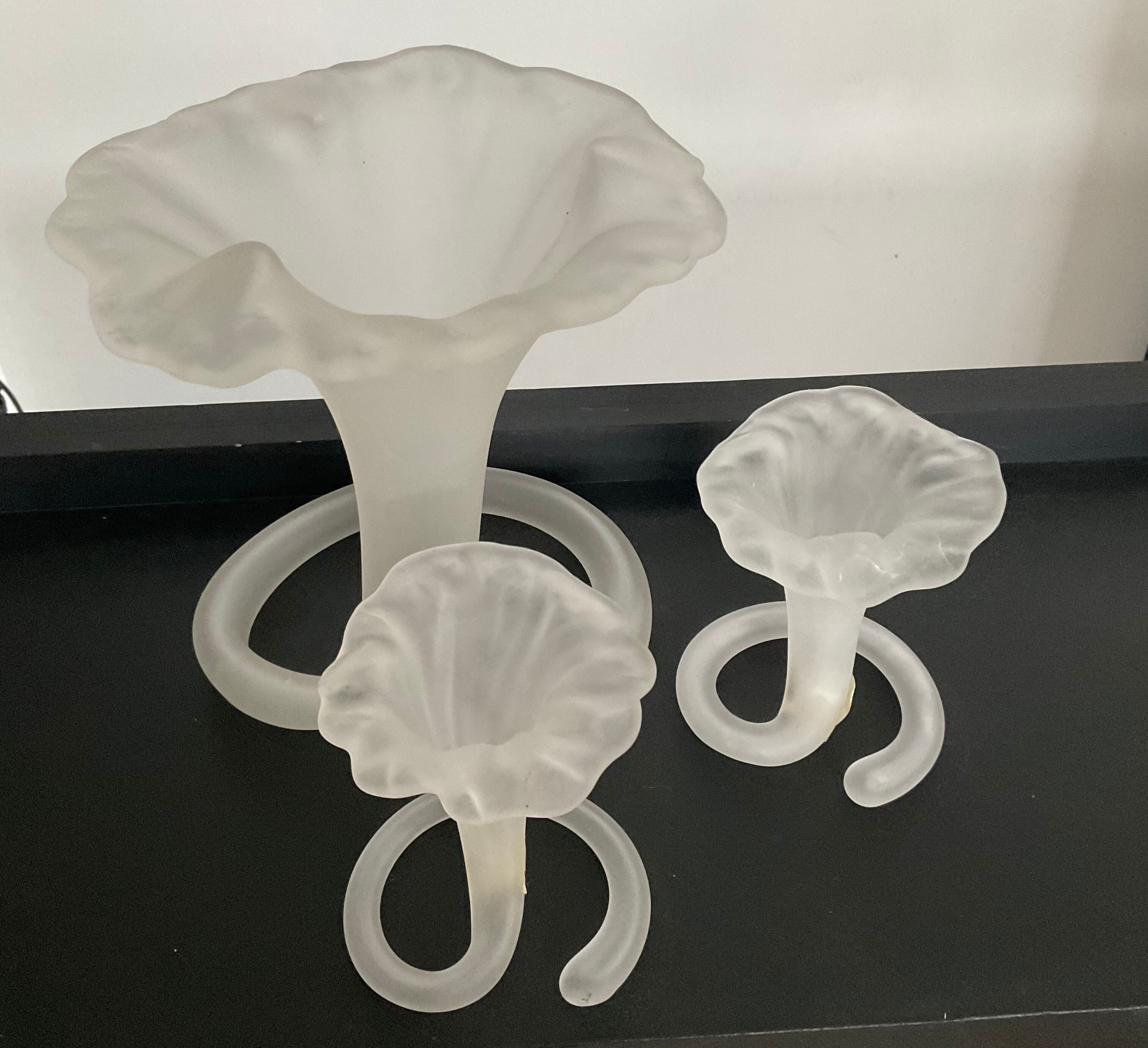 Trio of vintage soliflores vases in glass paste 70s