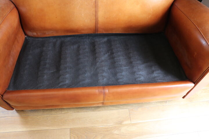 Classic club sofa leather swarthy