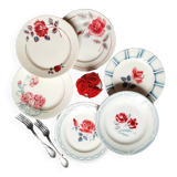 Assiettes plates anciennes dépareillées en faïence