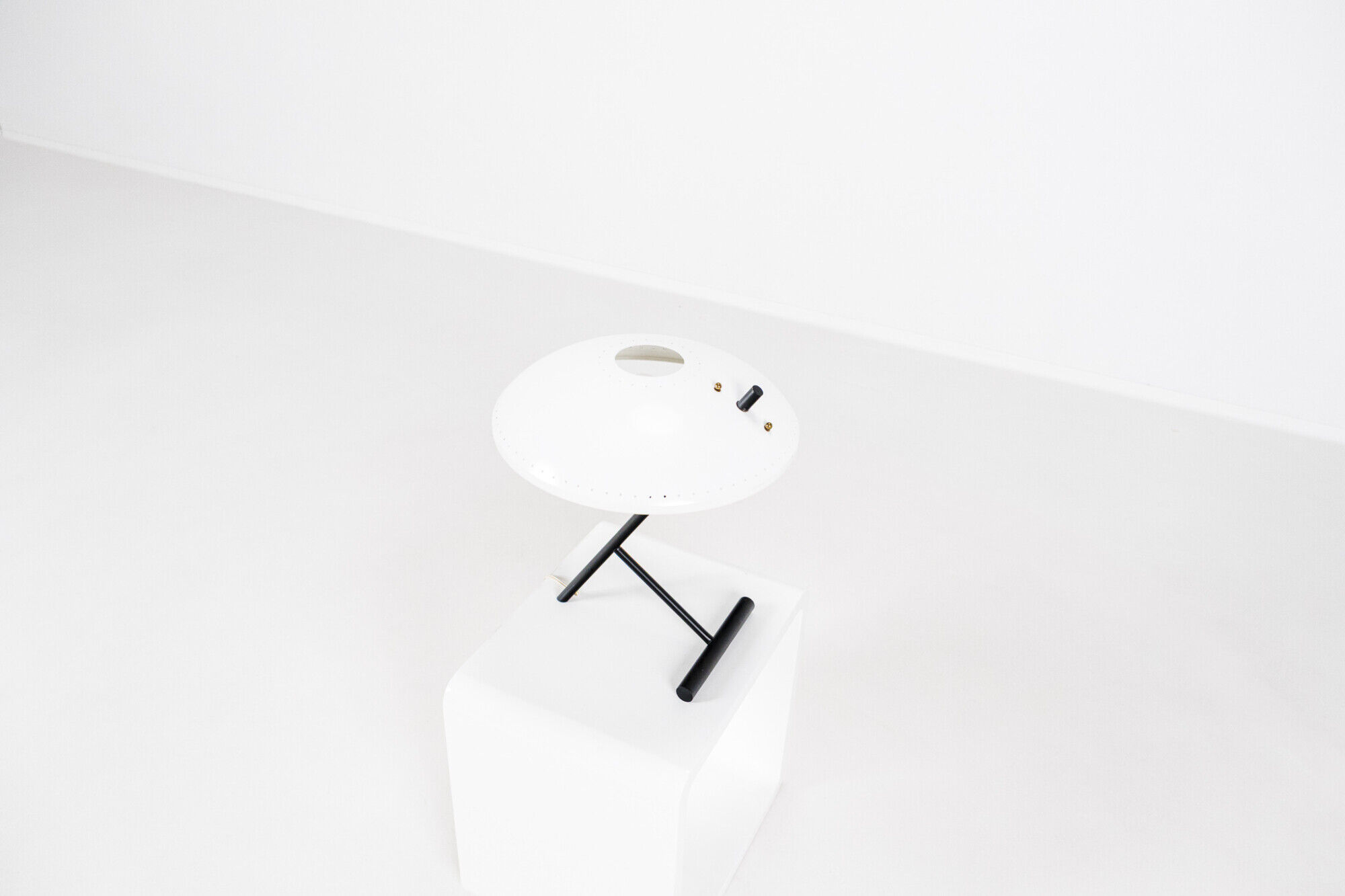 Lampe de bureau Blanc Negro Evoluon par Louis Kalff pour Philips, années 1950.