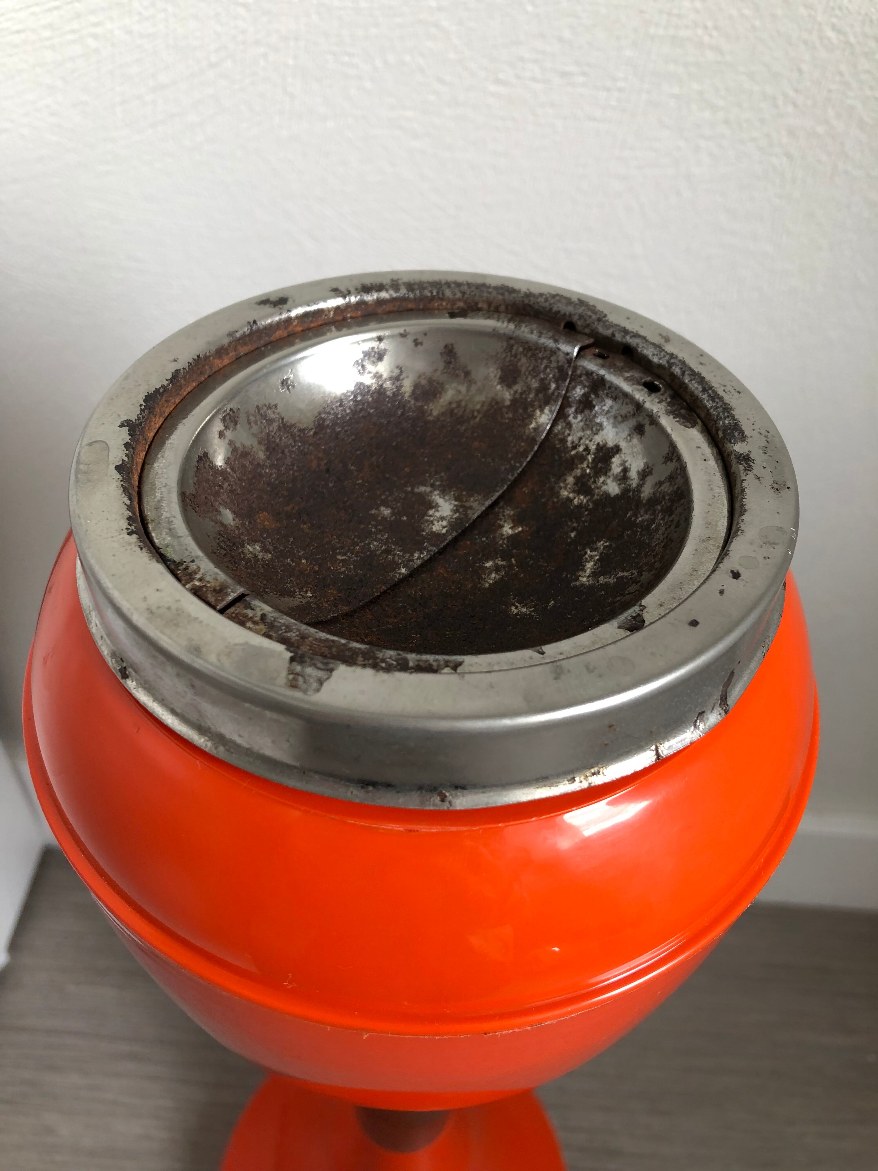 Vintage orange-footed ashtray