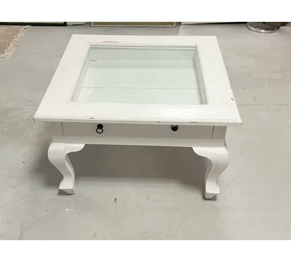 Colonial garden furniture