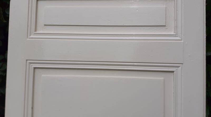 Communication door h221x79cm old paneled, molded, interior