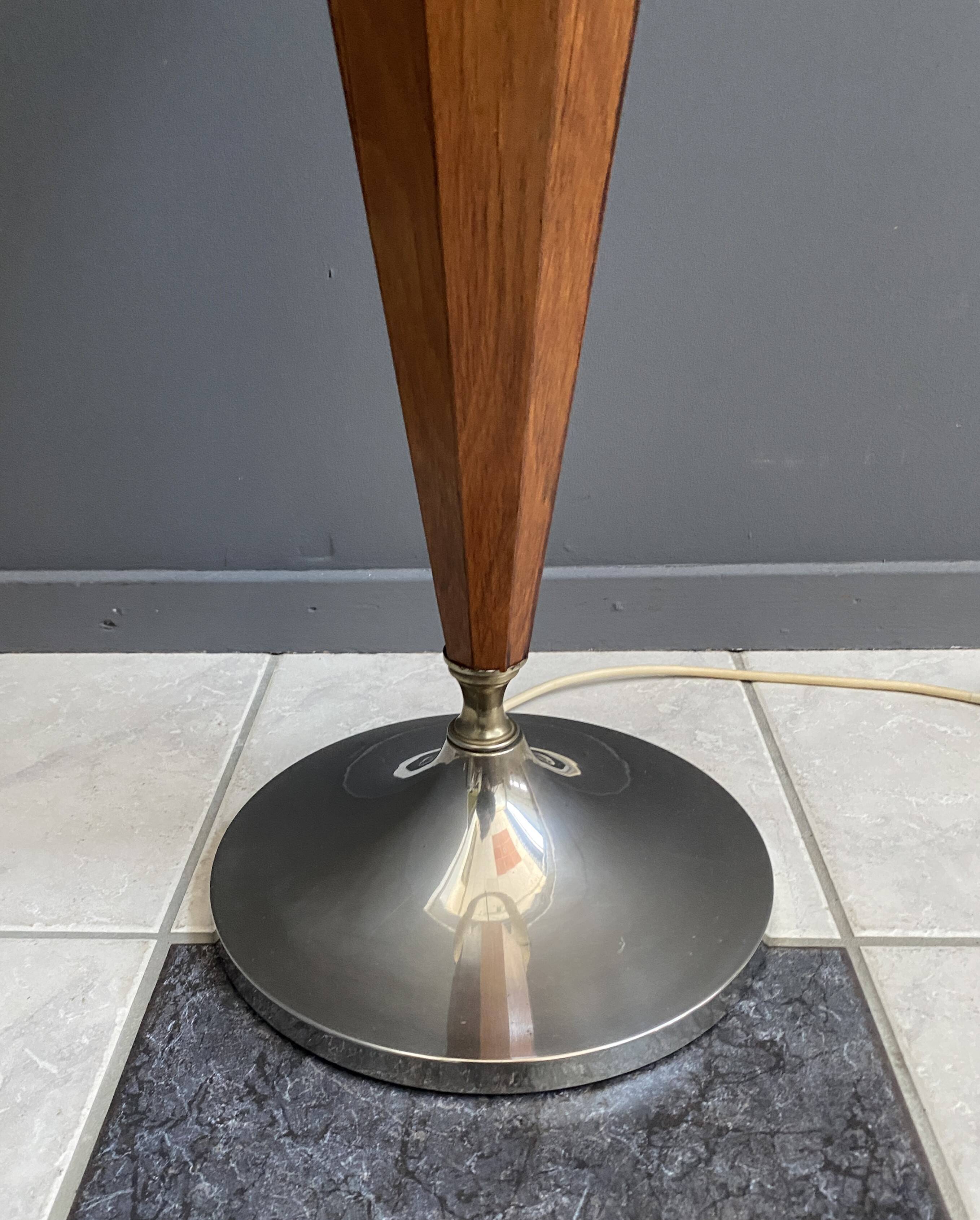 Rare Wood floor lamp with contra diabolo base 1960s