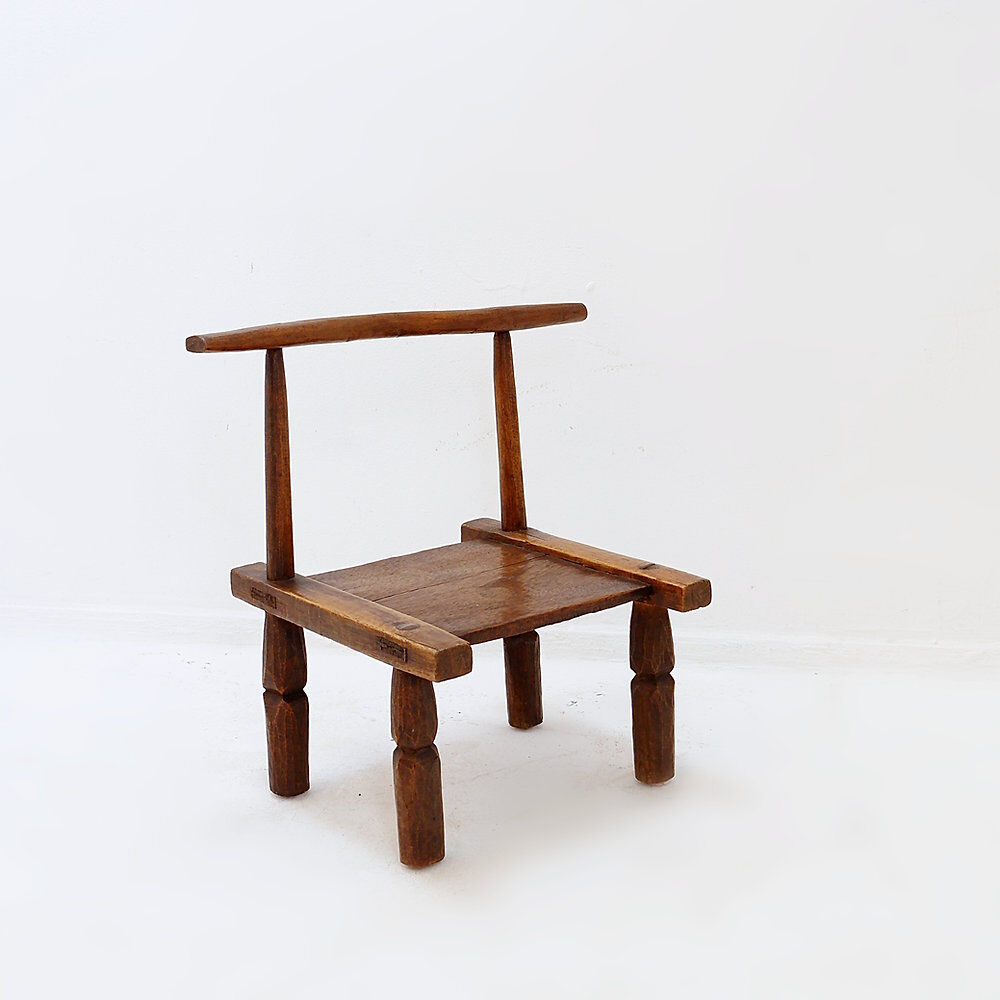 Traditional African hand-carved 'Baoulé' chair, 1920s